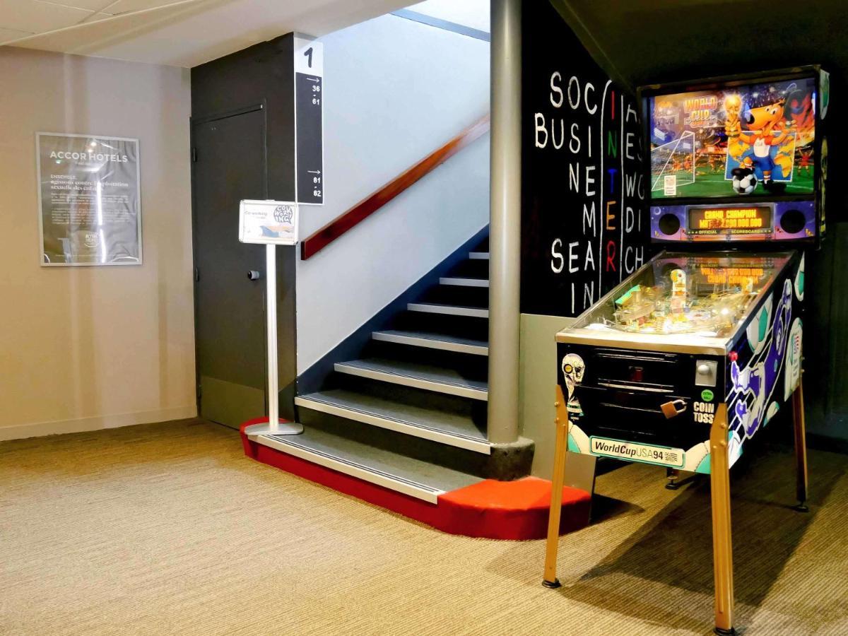 Ibis Laval Le Relais D'Armor Hotel Change  Bagian luar foto