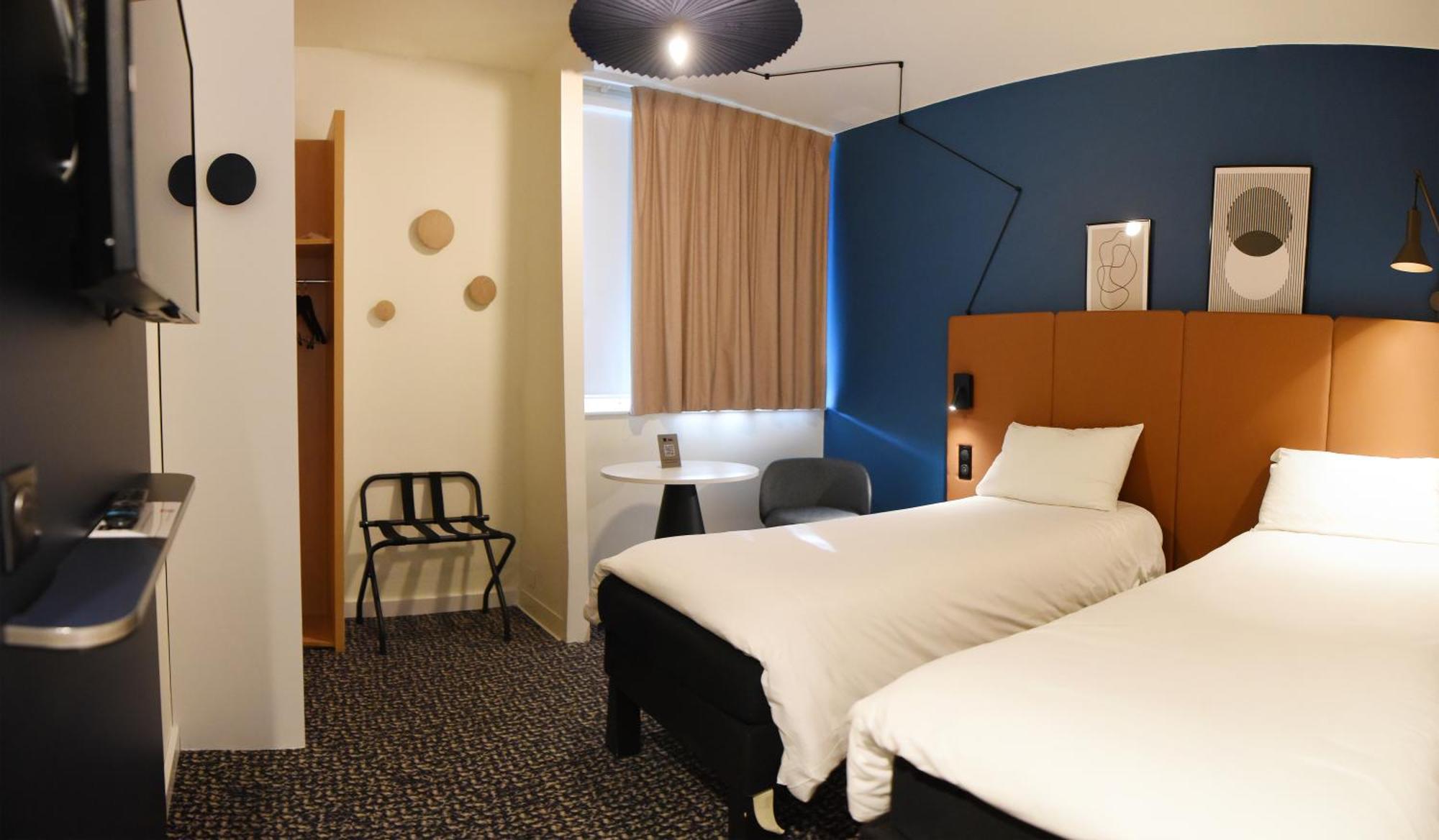 Ibis Laval Le Relais D'Armor Hotel Change  Bagian luar foto
