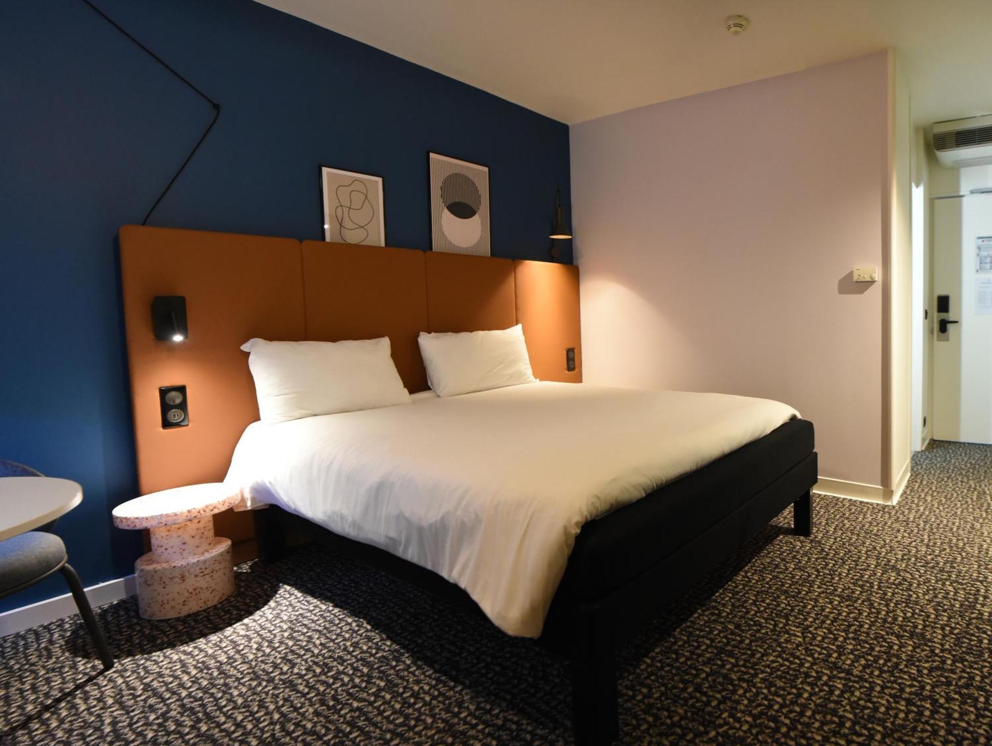 Ibis Laval Le Relais D'Armor Hotel Change  Bagian luar foto