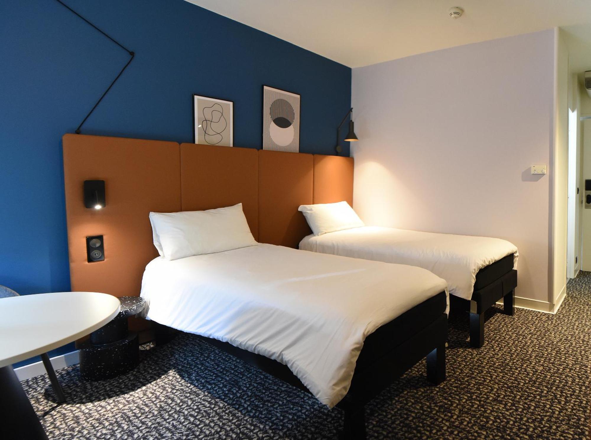 Ibis Laval Le Relais D'Armor Hotel Change  Bagian luar foto