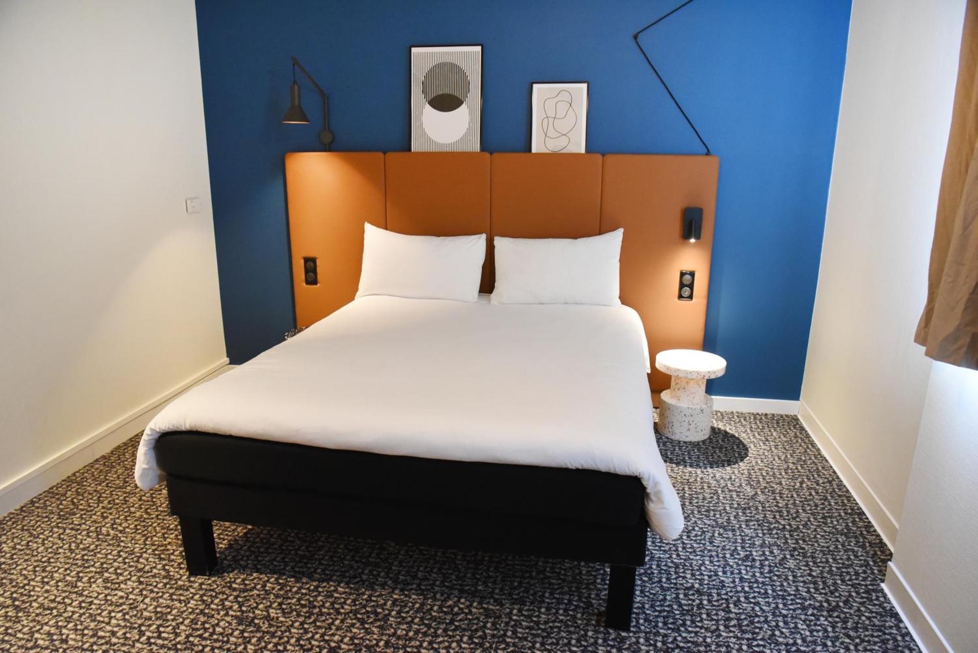 Ibis Laval Le Relais D'Armor Hotel Change  Bagian luar foto