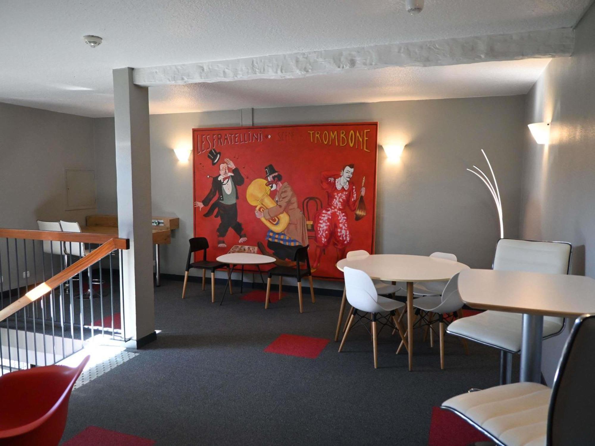 Ibis Laval Le Relais D'Armor Hotel Change  Bagian luar foto